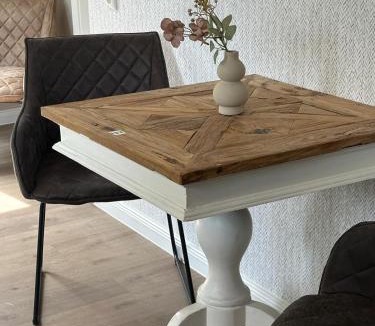 Vitzdorf Apartment | Alte Schule in Vitzdorf im Hamptons-Stil mit großer Terrasse und Strandkorb!