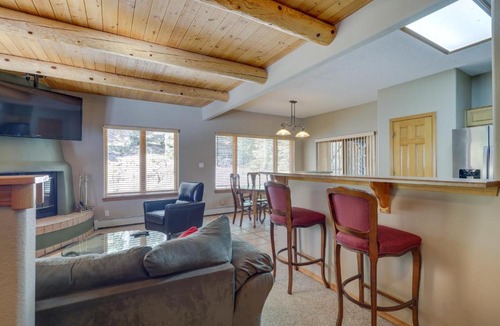 Amalia House | Amalia Mountain Getaway w/Deck, Fireplace!