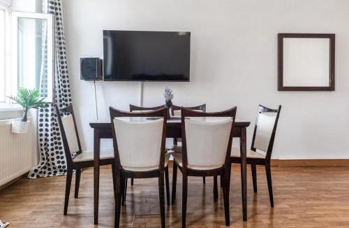 Matzleinsdorf Apartment | Amazing 2BR Apt Near Downtown