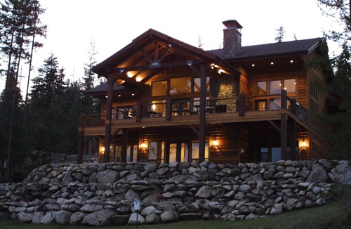 Priest River Cabin | Amazing Cabin on Priest Lake Golf Course w/Gorgeous Mtn Views, minutes to beach