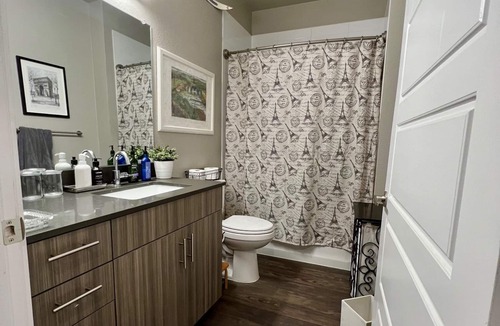 Golden Apartment | Amazing Summer Rental in Golden!