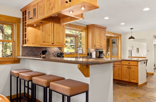 Hangen Ranch And M and B House | Amenities for all ages * Convenient location * Scenic views *3 King beds * Quick access to town & trails