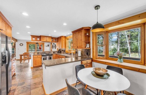 Hangen Ranch And M and B House | Amenities for all ages * Convenient location * Scenic views *3 King beds * Quick access to town & trails