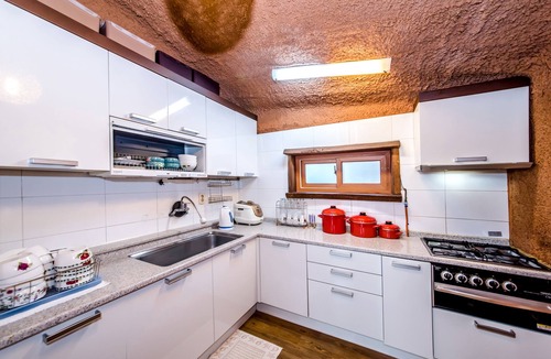 Jungmun Condo | Angkurie Pension