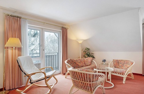 Hinterzarten Apartment | Apartment '5' with Balcony and Wi-Fi