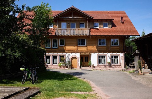 Ehlenbogen Apartment | Apartment 'Buchbachstuben' with Mountain View, Shared Terrace and Wi-Fi