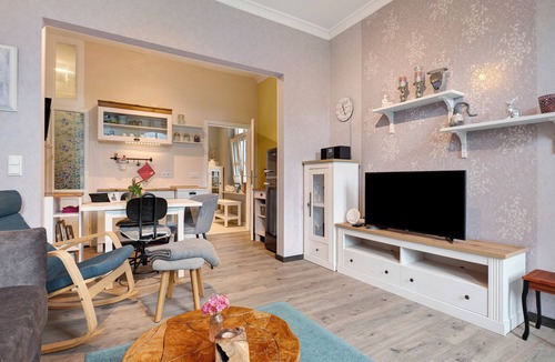 Altenbruch Apartment | Apartment 'Ida' with Private Terrace, Shared Garden and Wi-Fi