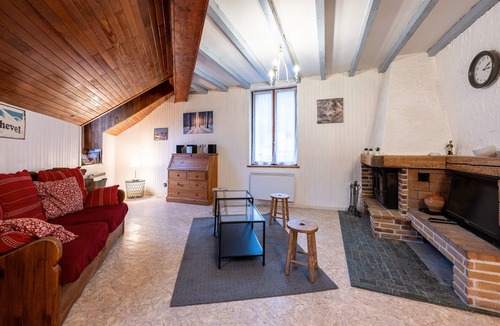 Moutiers Apartment | Apartment 'Nature Summer and Ski Winter' with Wi-Fi