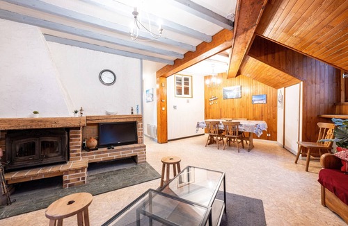 Moutiers Apartment | Apartment 'Nature Summer and Ski Winter' with Wi-Fi