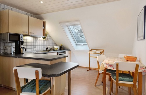 Offenbuttel Apartment | Apartment 'Offenbüttel' with Private Terrace, Shared Garden and Wi-Fi