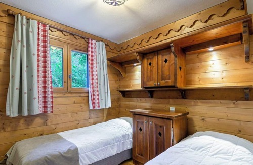Meribel Village Villa | Apartment Perdrix 1 - Three Bedroom Villa, Sleeps 6