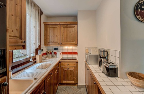 Chamonix City Centre Apartment | Apartment Staddon - Alpes Agency - Central Chamonix - Sleeps 6
