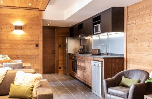 Val-Thorens Apartment | Apartment with Pool Access