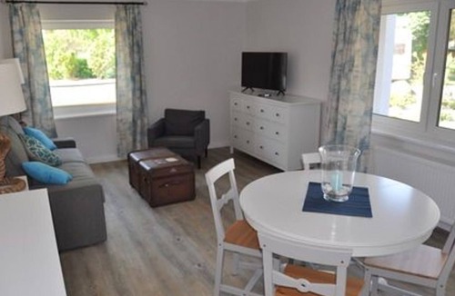 Puttgarden Apartment | Apartment with terrace - App 1 - Hus lake view