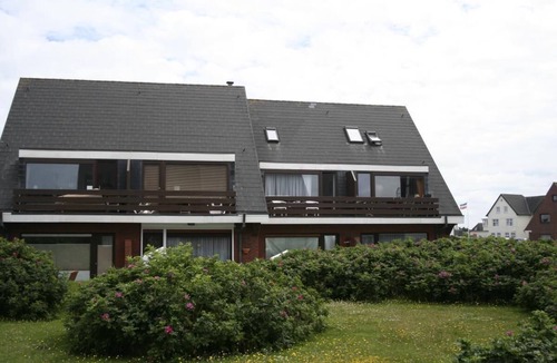 Wenningstedt-Braderup Apartment | App. Feusser - Directly behind the dune at the beach crossing