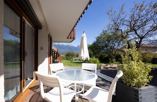Cessenaz Apartment | Appartement les grands vignobles