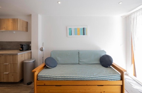 Cessenaz Apartment | Appartement les grands vignobles