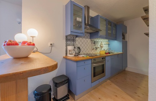 Chamonix City Centre Apartment | Apt Lyret1 Central Chamonix 4-Min Walk to Aiguille du Midi, Chamonix, France