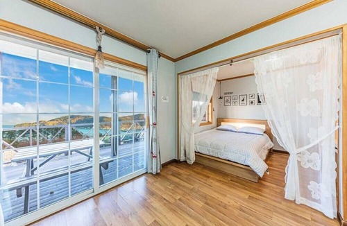 Irun-myeon House | Aroma Tree Pension