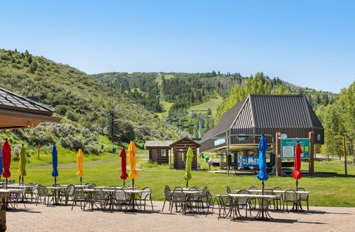 Edwards Condo | Arrowhead A500 - Luxury Penthouse - Pool, Hot Tub, Pickleball - Ski-In/Ski-Out