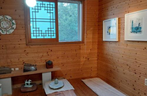 Jwadongsunhwan-ro House | Art Residency