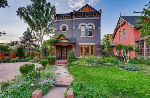 Whittier House | Artsy Victorian I Near RINO I Downtown