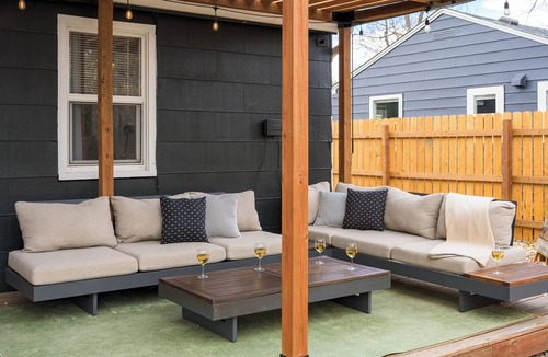 Arvada House | Arvada Sweet Retreat