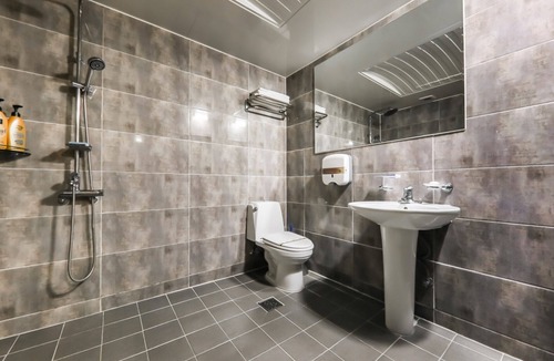 Oncheon-dong Hotel | Asan D-day
