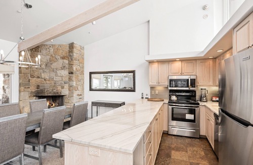 Aspen Condo | Aspen Alps Two-Bedroom Condo - close to Aspen Mountain