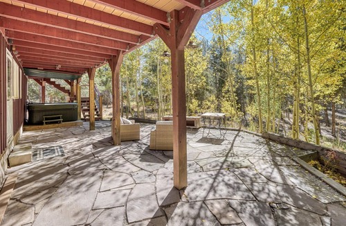 Leadville North House | Aspen Grove! LUXURIOUS with HOT TUB! PET FRIENDLY!