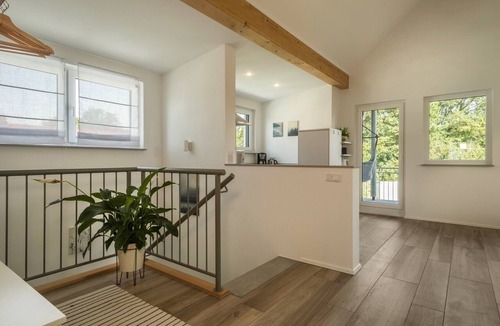 Eriskirch Apartment | Attic Apartment ‘Marla’ with Wi-Fi & Balcony