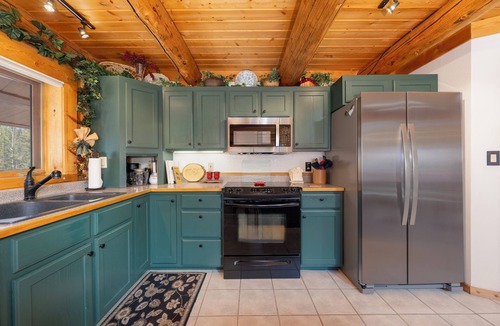 Winter Park Cabin | authentic 3 bedroom w/loft cabin, vaulted ceilings, dry sauna.