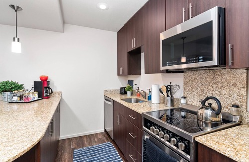 Overland Park Apartment | Autumn Seas 1 King BR Free parking Wi-Fi and Gym access Peaceful and Comfortable
