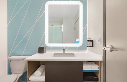 Pueblo Hotel | avid hotel Pueblo North by IHG