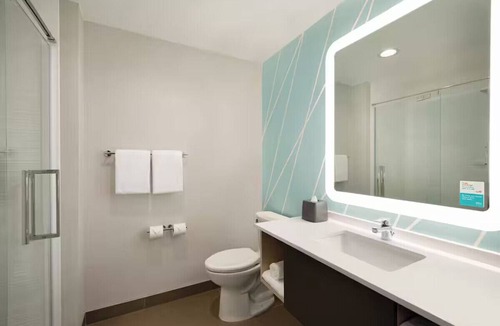 Pueblo Hotel | Avid IHG Pueblo North 2 Queen Studio