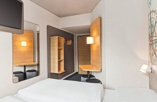Huxtertor/Muhlentor/Gartnergasse Hotel | B&B HOTEL Lübeck Berliner-Platz