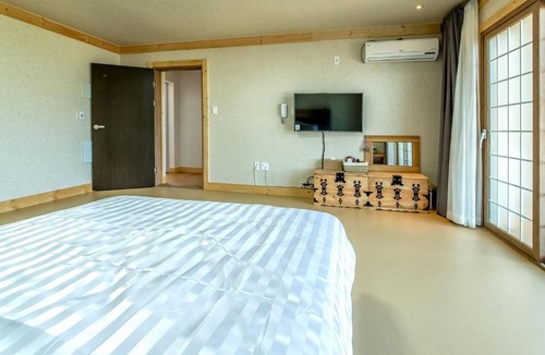 Pyoseon House | Bada Maru Pension