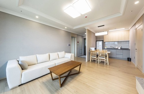 Yeoncheon Hotel | BAEKHAK JAYURO RESORT