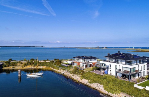 Olpenitz Apartment | Baltic Sea vacation apartment with style and private roof terrace right on the waterfront