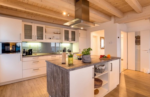 Olpenitz House | Baltic Sea vacation home 'StrandLiebe' - close to the beach with sea view sauna and bathtub