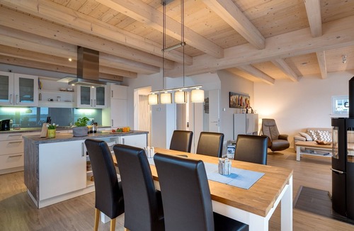 Olpenitz House | Baltic Sea vacation home 'StrandLiebe' - close to the beach with sea view sauna and bathtub