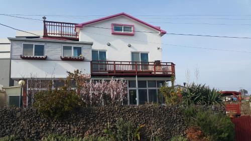 Seongsan House | Bangdigareum B&B