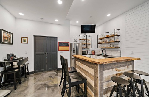 Stapleton Apartment | Basement Retreat - Hot Tub - Gnome Sweet Gnome!