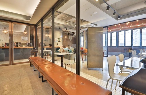 Yeongdo Hotel | Bay Hound Hotel