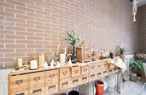 Yeongdo Hotel | Bay Hound Hotel