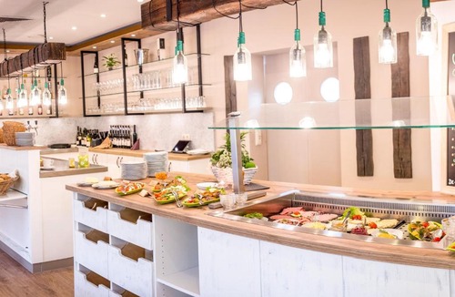 Toenning Hotel | BE BIO Hotel be active - Nähe historischer Hafen
