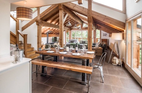 Les Allues Ski Chalet | Beautiful 5 bedroom chalet with amazing views. Walk to restaurant and shops