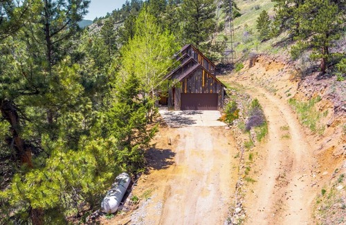 Idaho Springs House | Beautiful Adult Themed Mountain house with WiFi in Idaho Springs