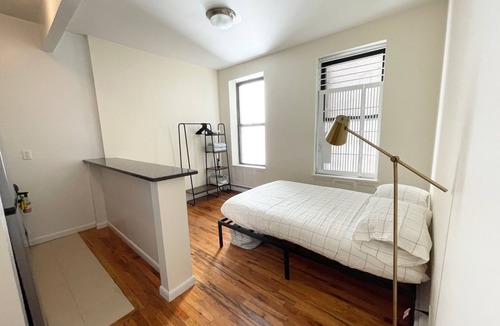 Bloomingdale Apartment | Beautiful Central Park Studio
