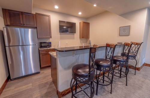 Estes Park House | Beautiful New Home with Views of Castle Mountain - 3510